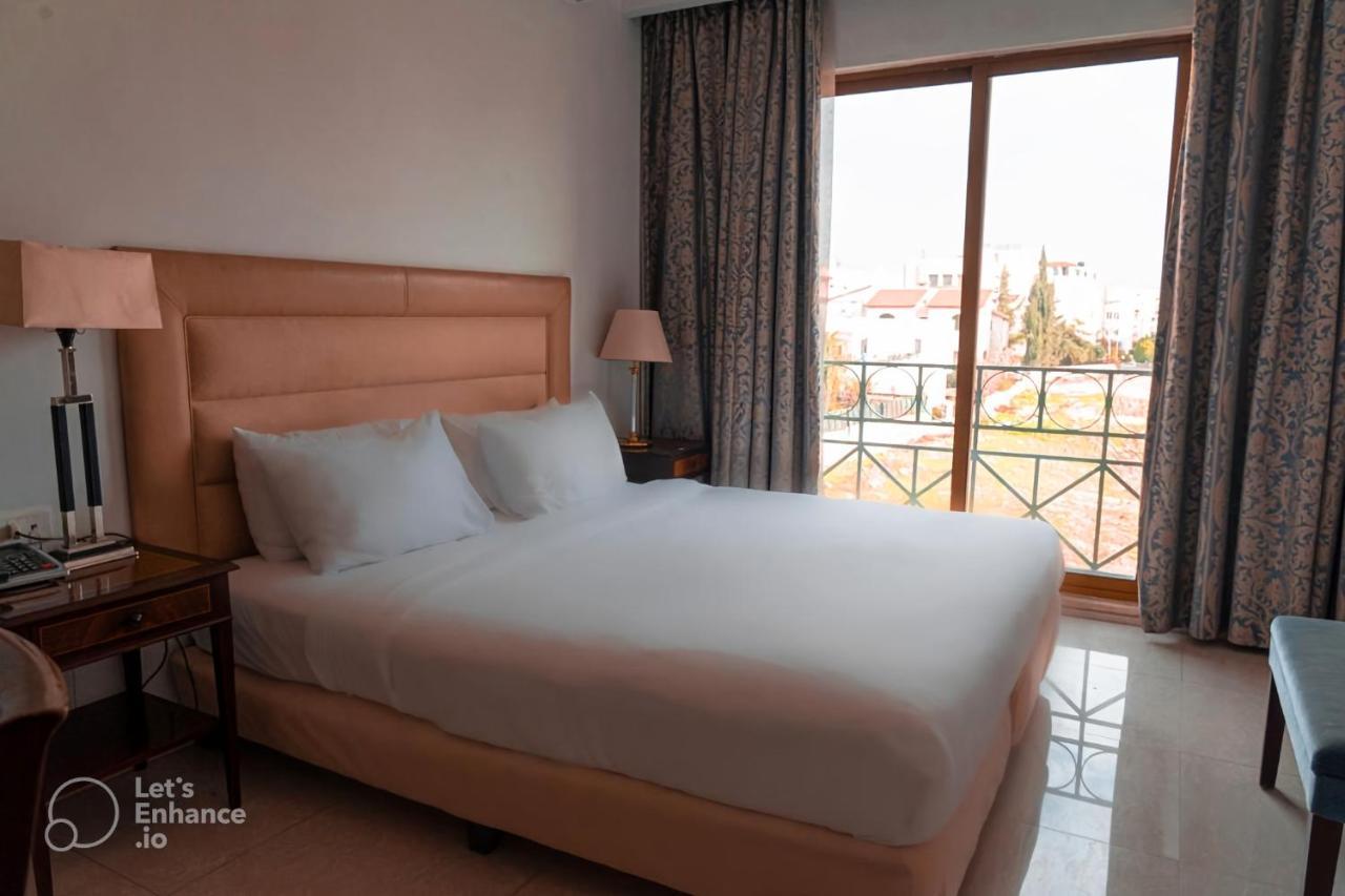 Guest House Hotel Amman By Fhm エクステリア 写真