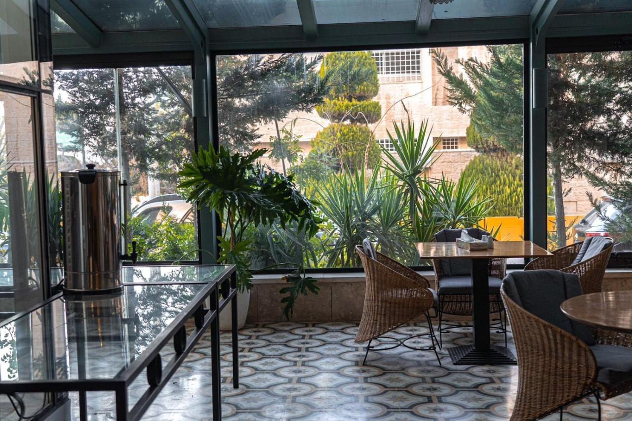 Guest House Hotel Amman By Fhm エクステリア 写真